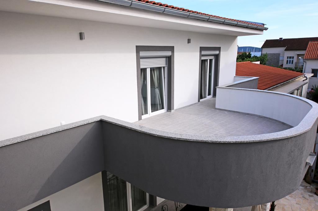 Apartment Mare Vodice Kültér fotó