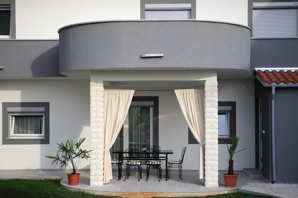 Apartment Mare Vodice Kültér fotó