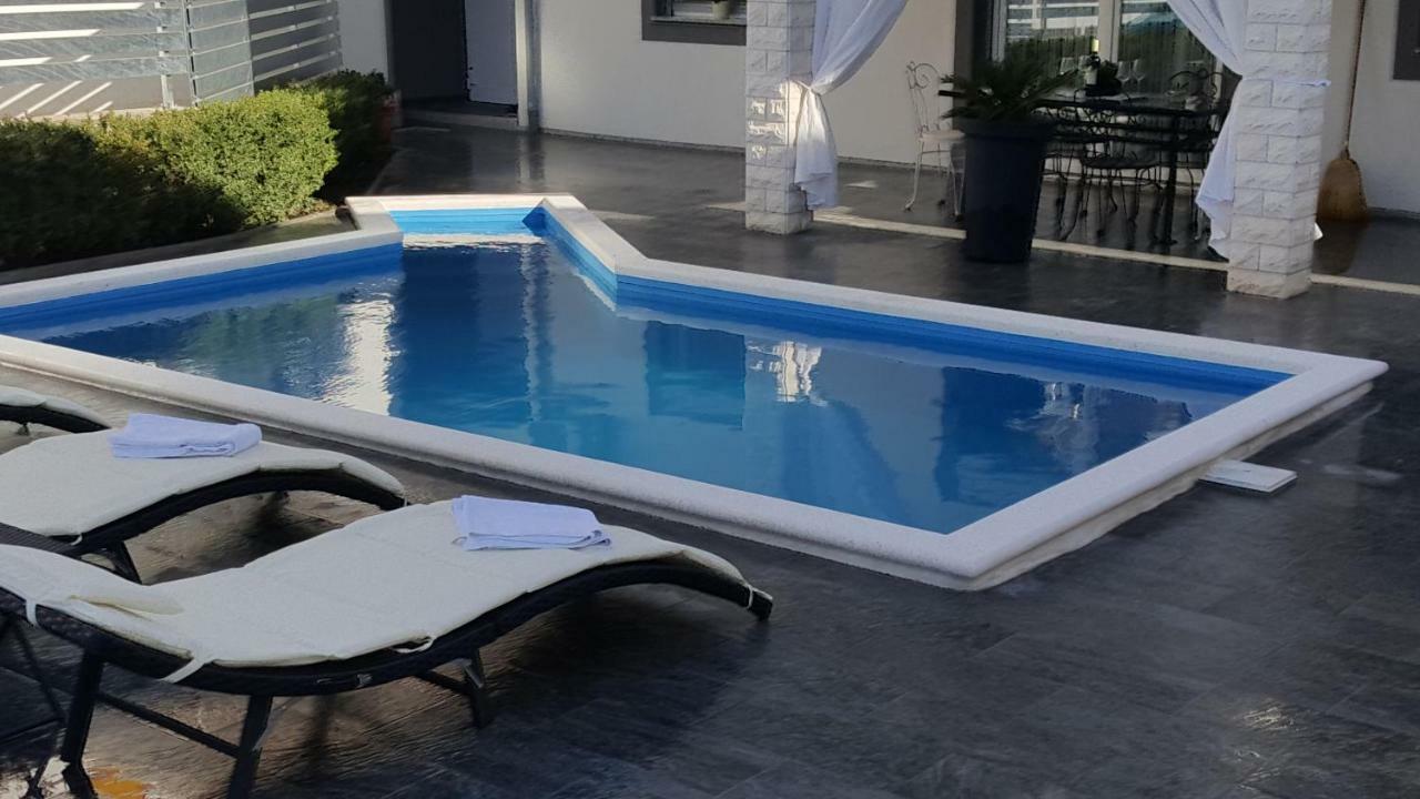 Apartment Mare Vodice Kültér fotó
