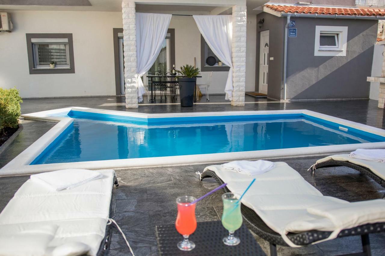 Apartment Mare Vodice Kültér fotó